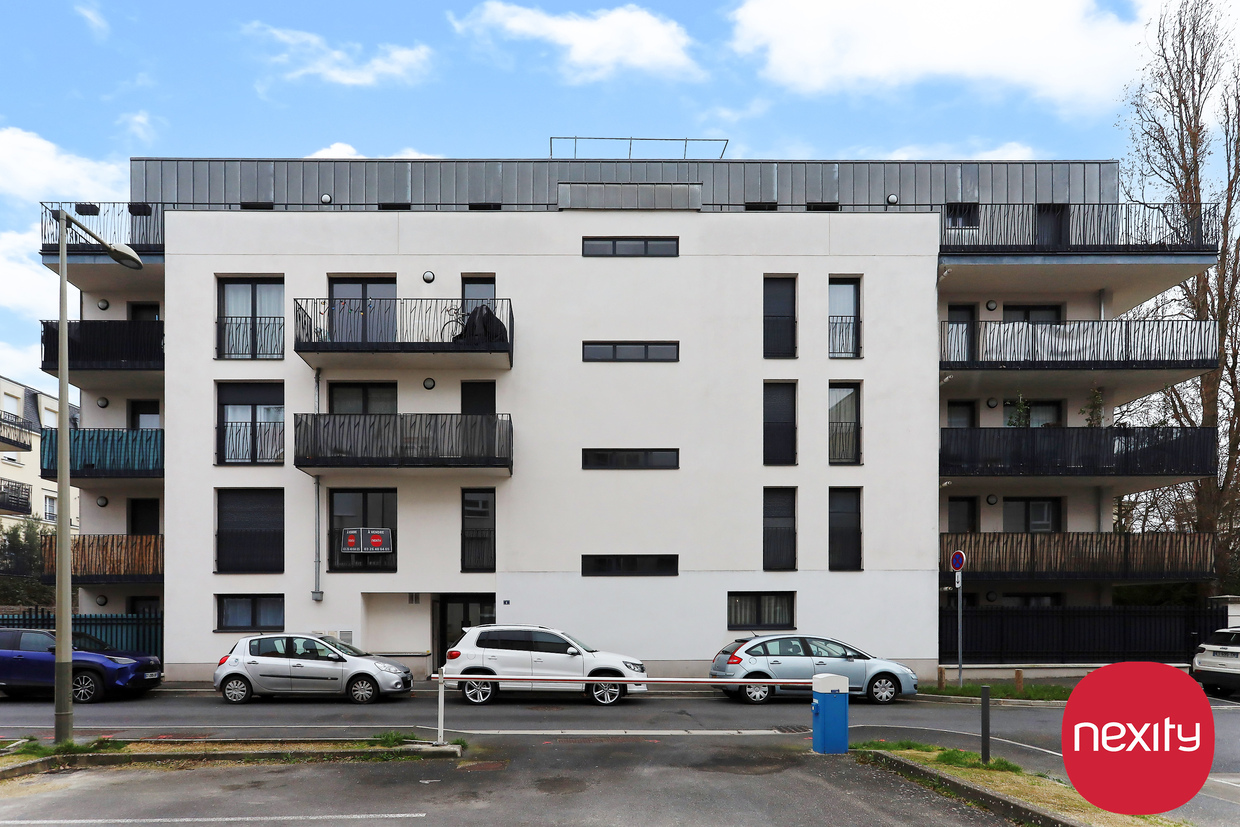 Parking + Appartement Reims