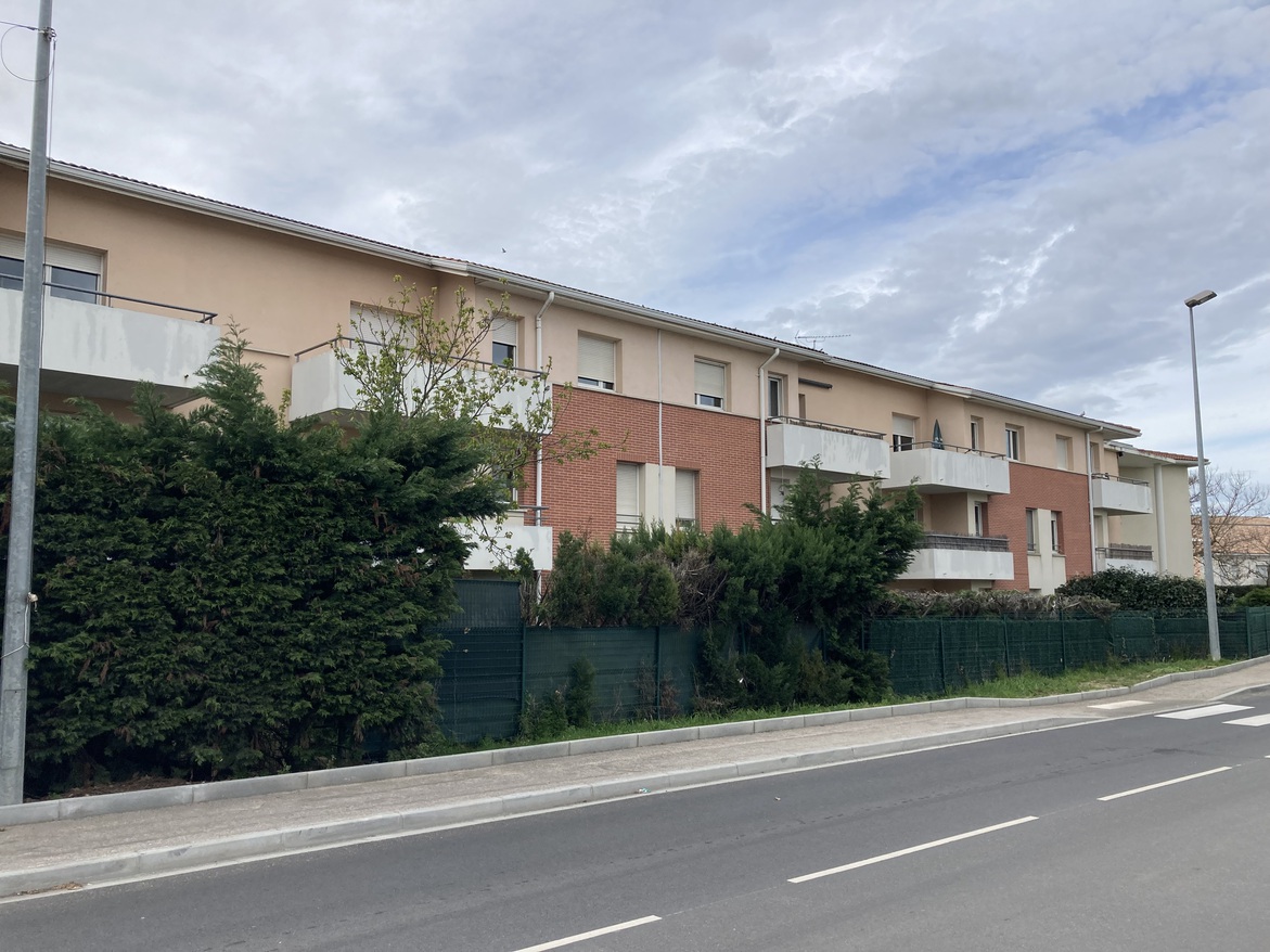 Parking + Appartement Fonsorbe