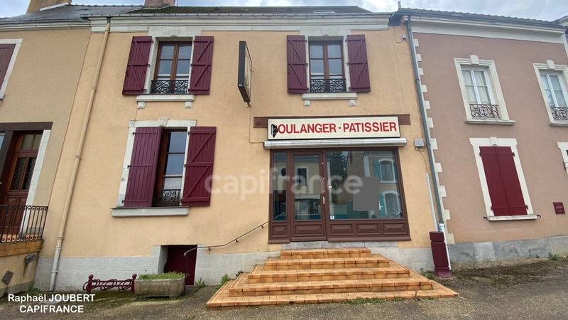 Dpt Mayenne (53), à vendre BALLEE ancienne boulangerie avec son habitation à réhabiliter