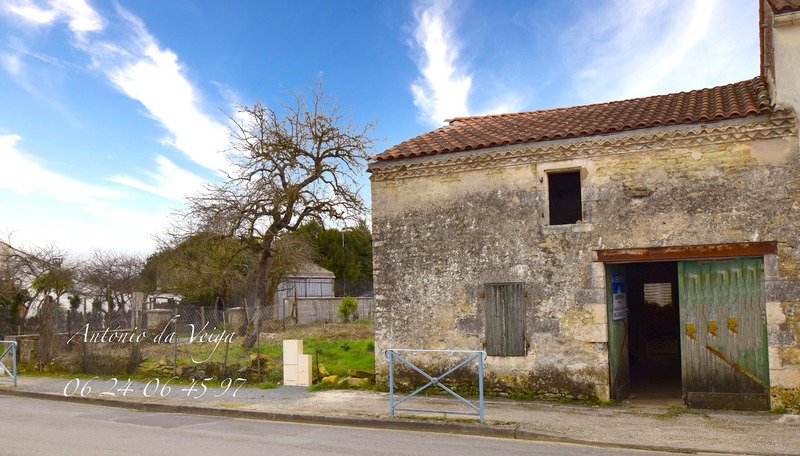 Dpt Charente Maritime (17), à vendre MURON maison P1 de 65 m² - Terrain de 281  - Plain pied