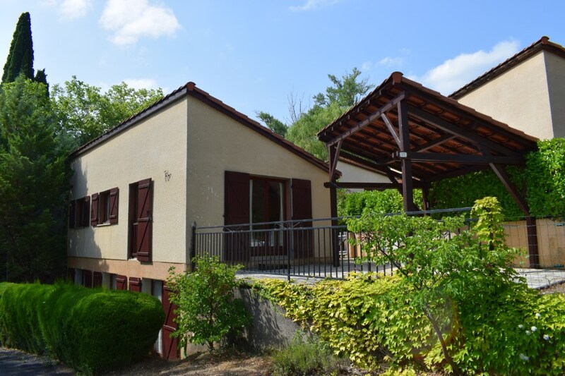Dpt Aude (11), à vendre QUILLAN maison de vacances P4 en résidence de tourisme de 80 m² - Terrain de 250,00 m²