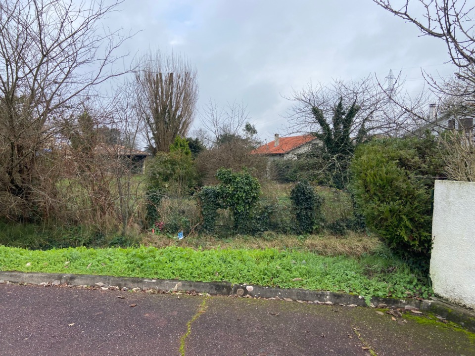 Terrain À Partir de 324m² À Pessac