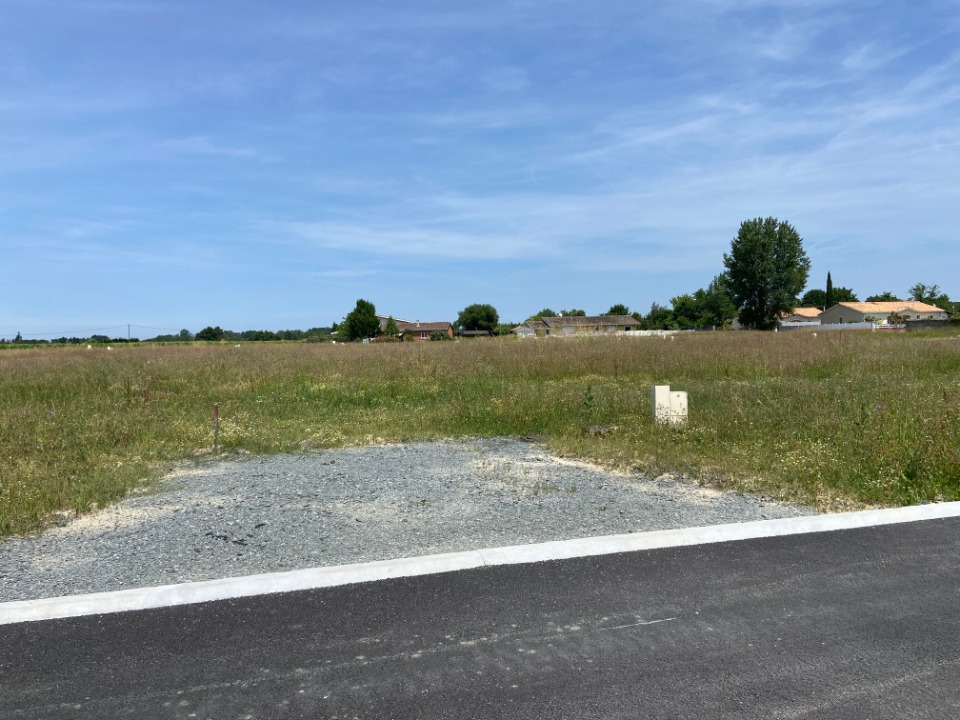 Terrain À Partir de 878m² À Prignac-et-Marcamps