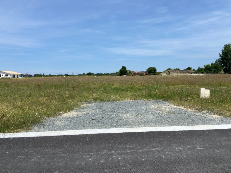 Terrain À Partir de 727m² À Targon