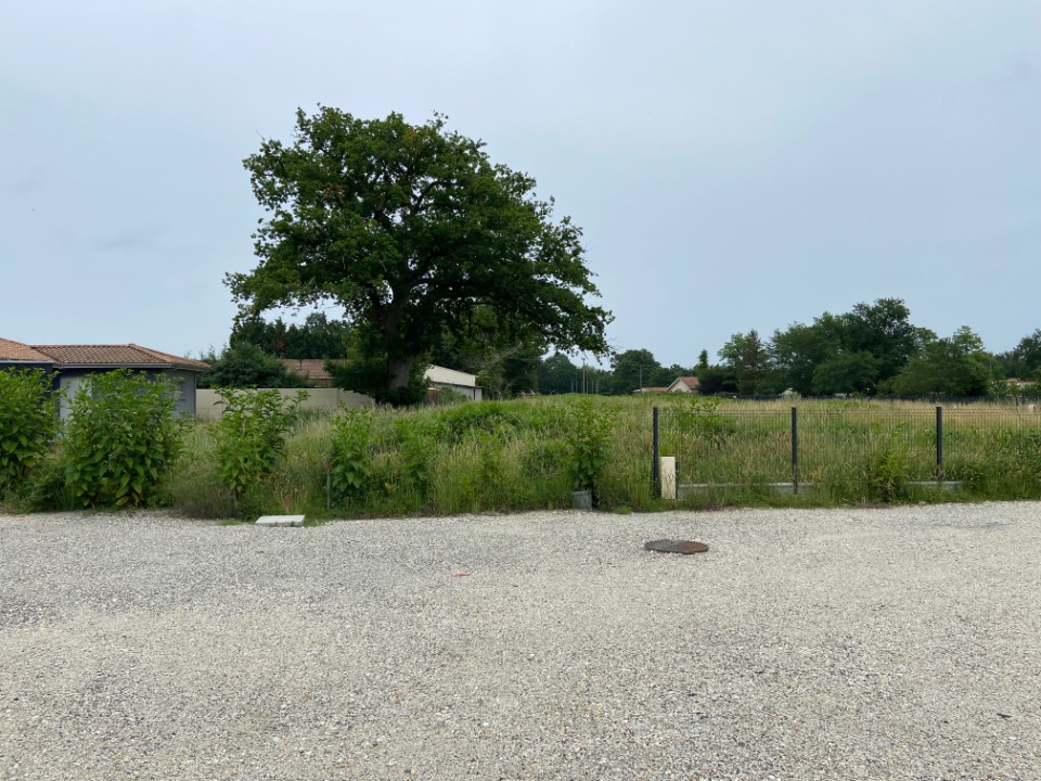 Terrain À Partir de 300m² À Gastes