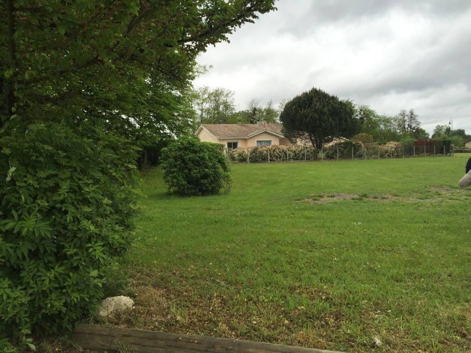 Terrain à partir de 600m² à Léognan à Léognan